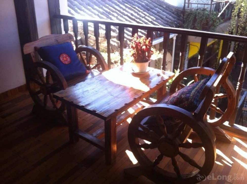 Lijiang Wangjia Courtyard Inn Esterno foto